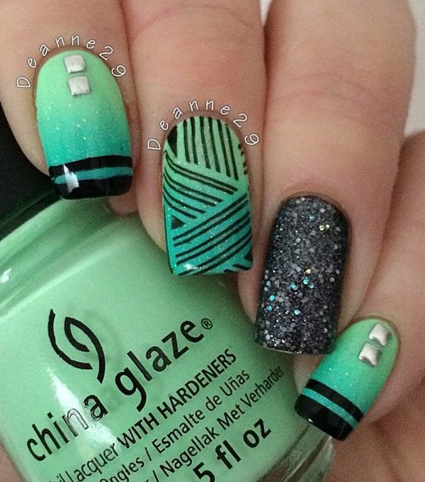 green-and-black-nail-art