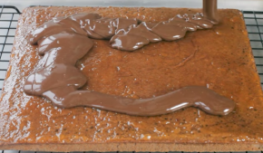 приготовление классического шоколадного торта шаг 9