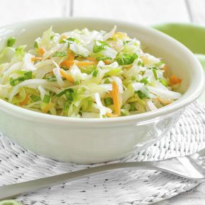 Готовим салат из капусты и моркови 